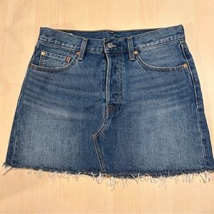 Levi’s denim mini skirt